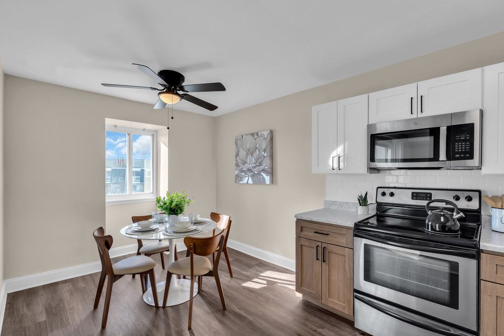 Chateau Apartments — photo 20