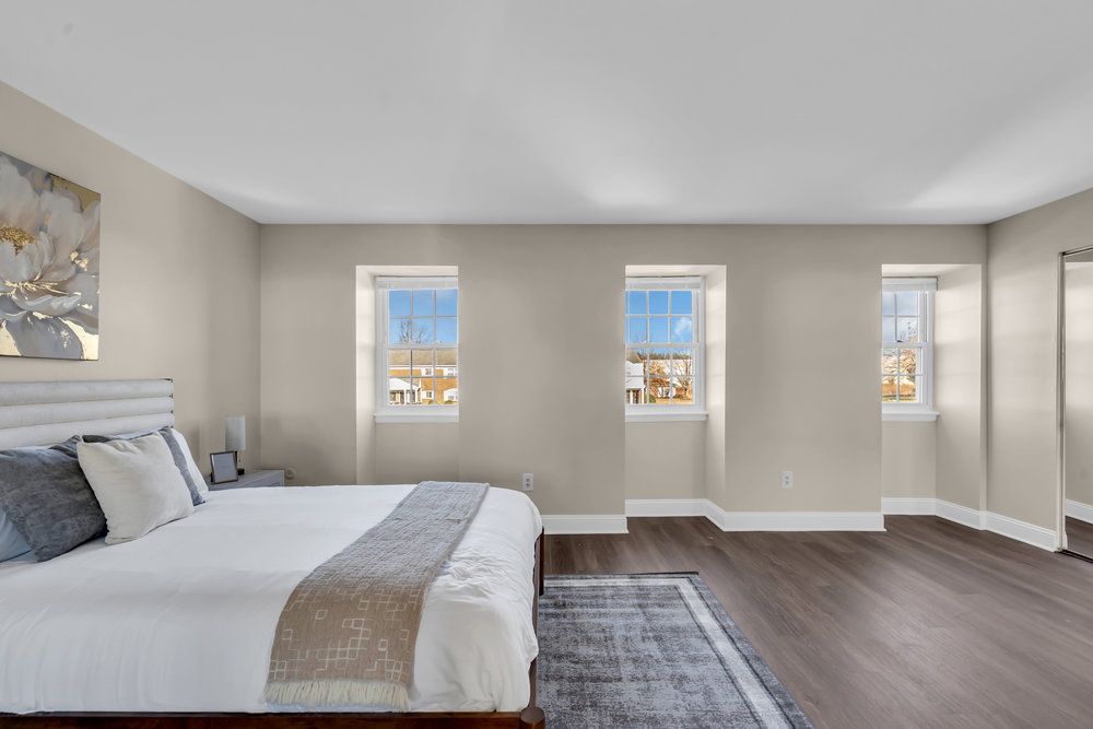 Chateau Apartments — photo 41