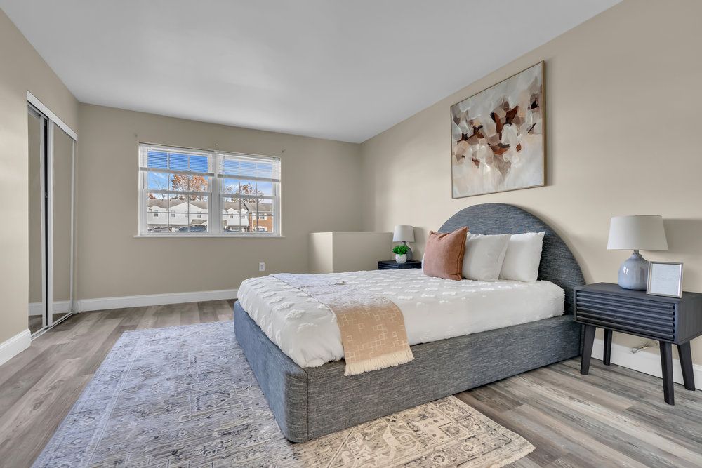 Chateau Apartments — photo 53